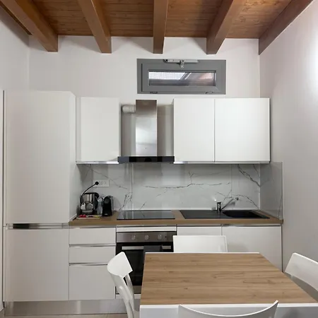 Alta アパート ベルガモ